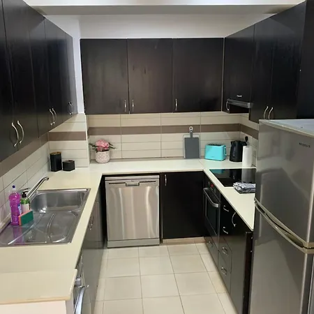 Carolina 2-bedroom Appartamento Larnaca